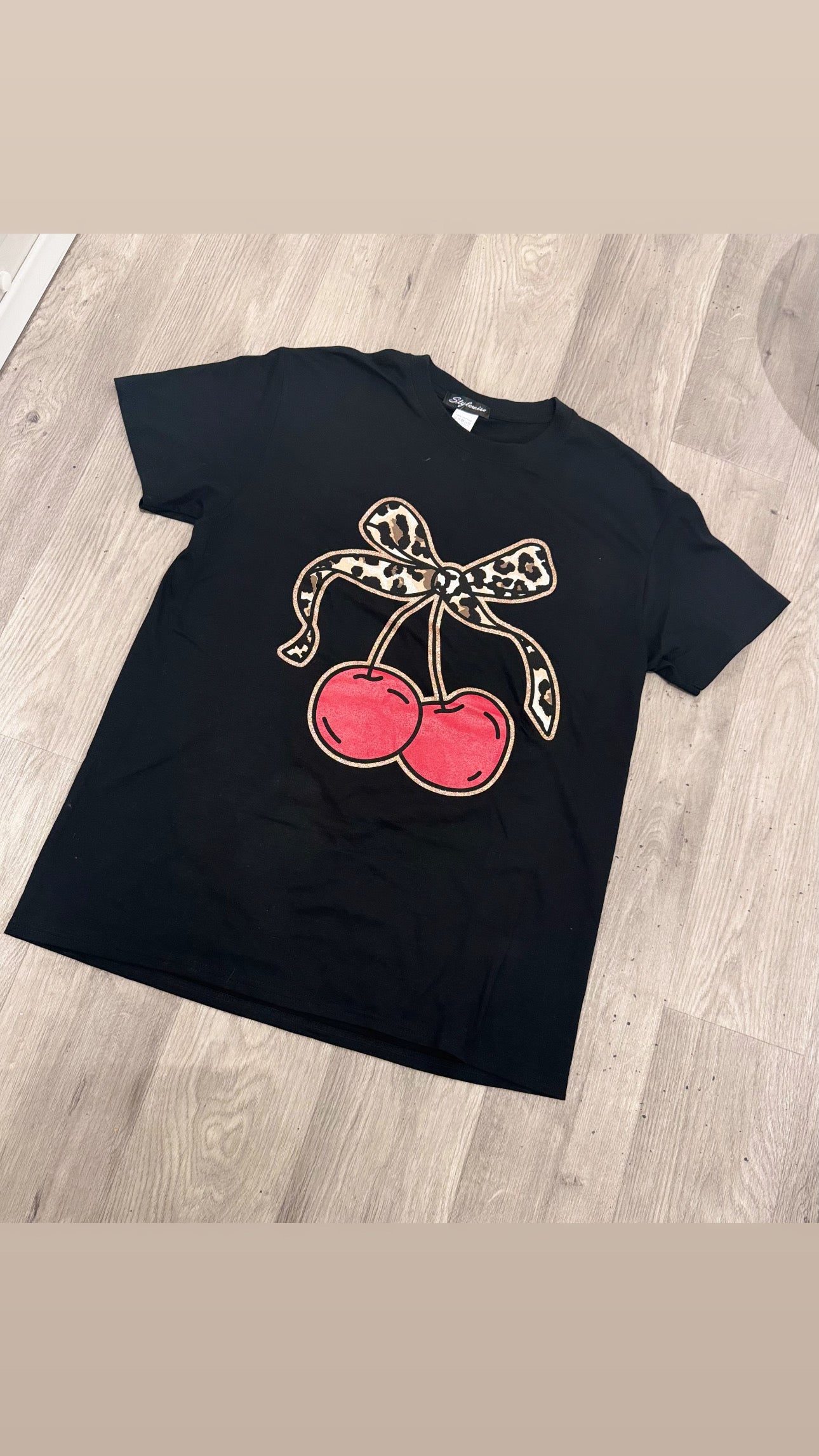 BOW CHERRY GRAPHIC PRINTED T-SHIRT